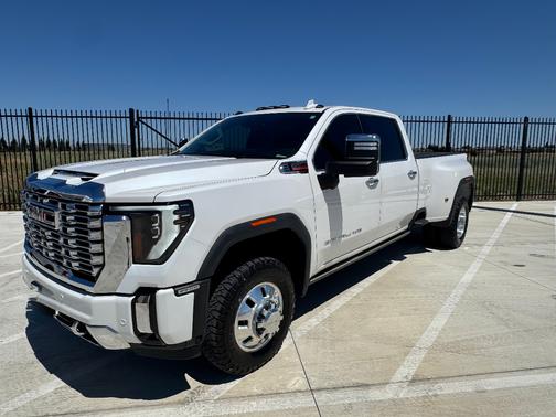 White 2024 GMC Sierra 3500 Denali