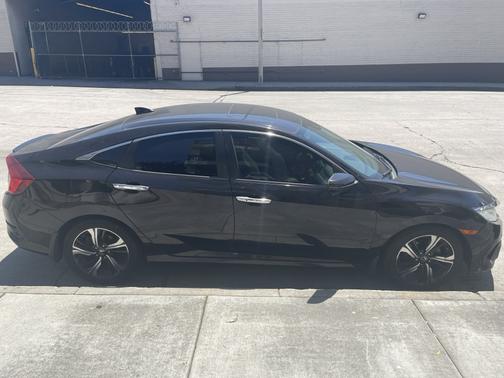 Black 2016 Honda Civic Touring