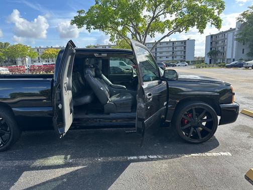 Black 2005 Chevrolet Silverado 1500 SS Extended Cab