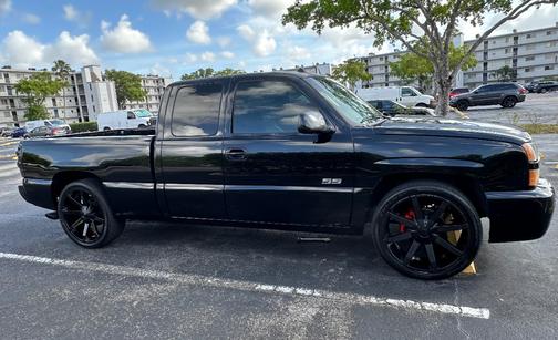 Black 2005 Chevrolet Silverado 1500 SS Extended Cab