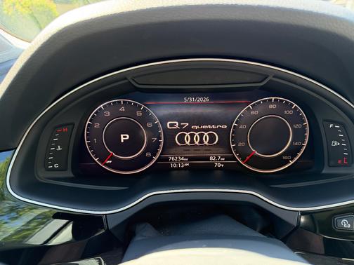Gray 2017 Audi Q7 3.0T Prestige