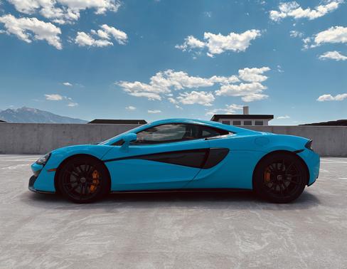 2016 McLaren 570S Base