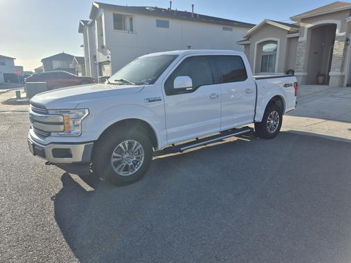 White 2018 Ford F-150 Lariat