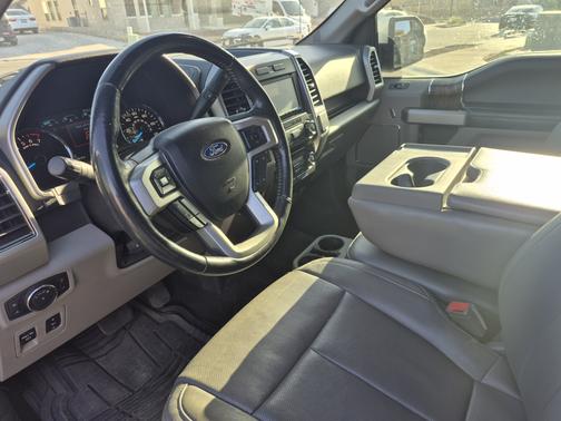 White 2018 Ford F-150 Lariat