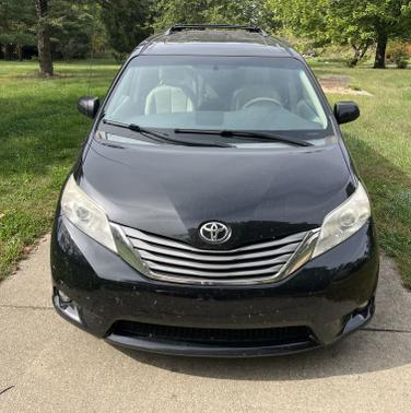 2012 Toyota Sienna XLE