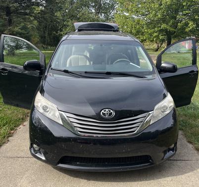 2012 Toyota Sienna XLE