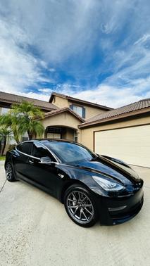 Black 2019 Tesla Model 3 Standard Range Plus