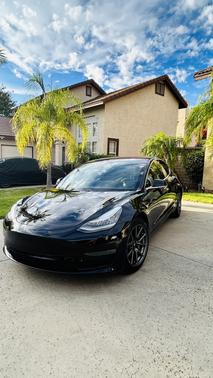 Black 2019 Tesla Model 3 Standard Range Plus
