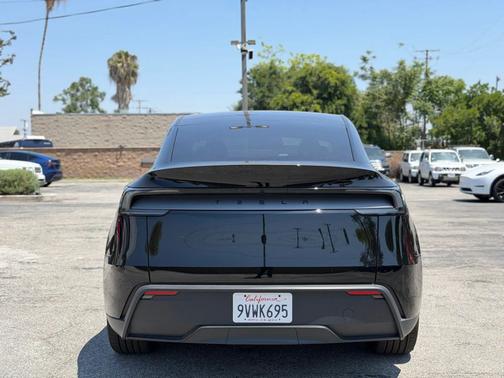 Black 2026 Tesla Model Y Premium RWD