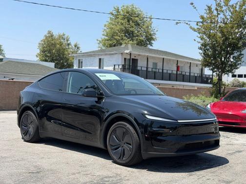 Black 2026 Tesla Model Y Premium RWD