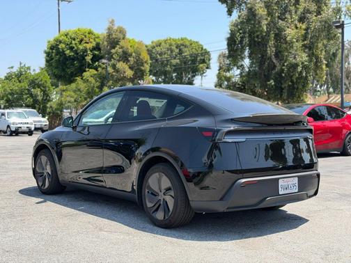 Black 2026 Tesla Model Y Premium RWD
