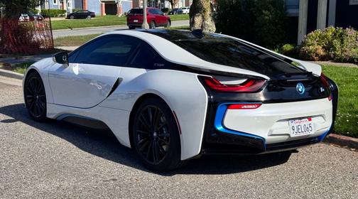 2019 BMW i8 Base