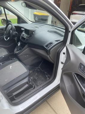 White 2019 Ford Transit Connect XL
