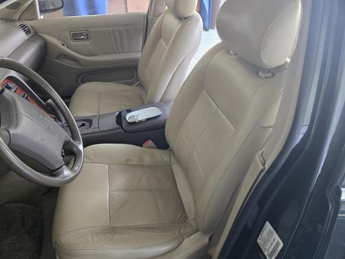 1995 INFINITI J30 Base