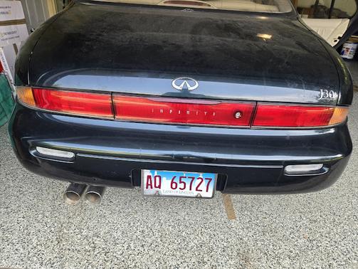 1995 INFINITI J30 Base
