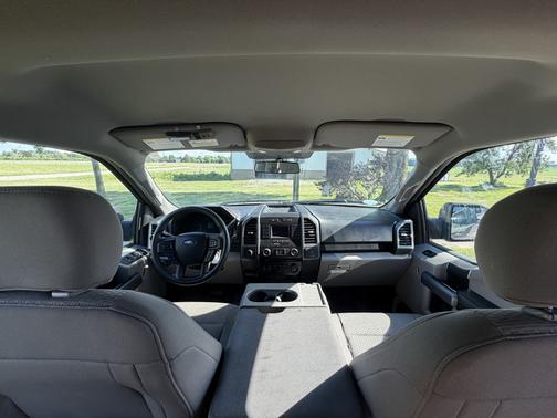 Beige 2018 Ford F-150 XLT