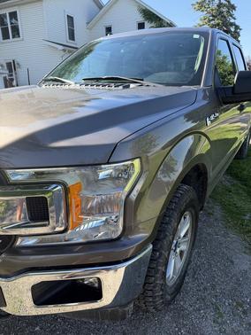 Beige 2018 Ford F-150 XLT