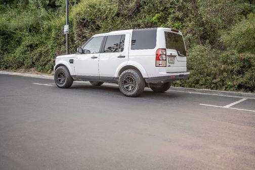 2011 Land Rover LR4 Base