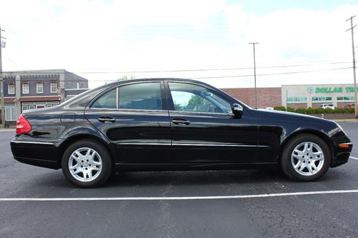 Black 2006 Mercedes-Benz E-Class E 350 4MATIC