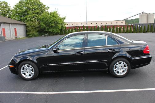 Black 2006 Mercedes-Benz E-Class E 350 4MATIC