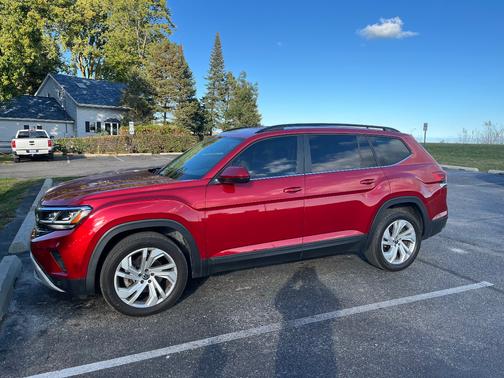 2021 Volkswagen Atlas 3.6L SE w/Technology