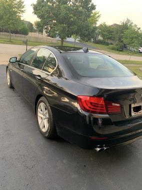 2011 BMW 528 i