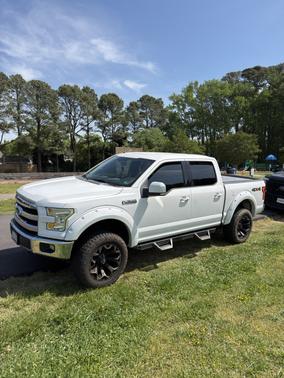 White 2016 Ford F-150 Lariat
