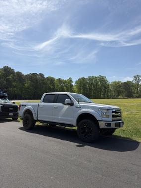 White 2016 Ford F-150 Lariat