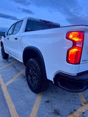 2025 Chevrolet Silverado 1500 ZR2