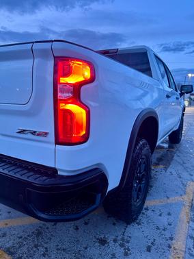 2025 Chevrolet Silverado 1500 ZR2