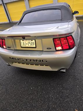 Silver 2001 Ford Mustang GT