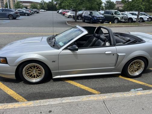 Silver 2001 Ford Mustang GT