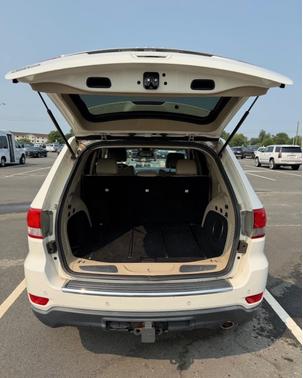 White 2011 Jeep Grand Cherokee Limited