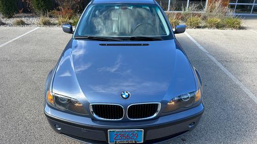 Blue 2003 BMW 325 i