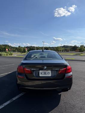 Gray 2013 BMW 550 i xDrive