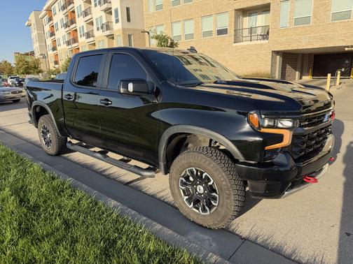 Black 2023 Chevrolet Silverado 1500 ZR2