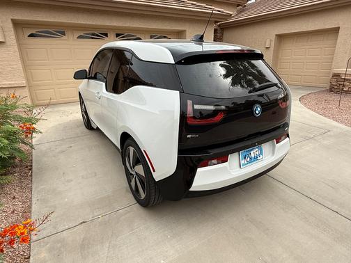 White 2017 BMW i3 94 Ah