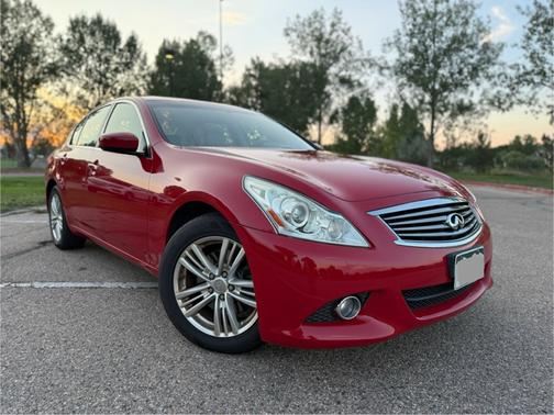 2010 INFINITI G37 x