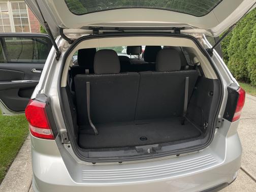 Silver 2014 Dodge Journey SXT