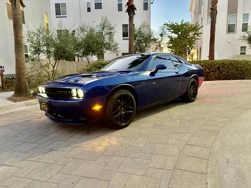 2015 Dodge Challenger SXT