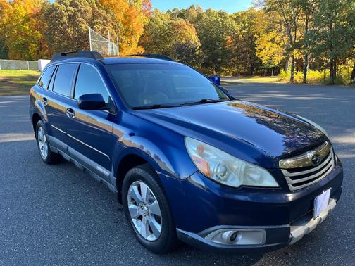 Blue 2011 Subaru Outback 3.6 R Limited