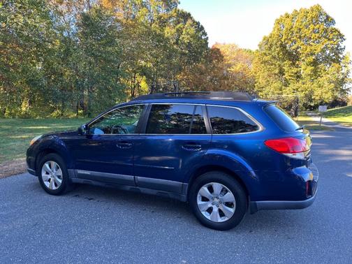Blue 2011 Subaru Outback 3.6 R Limited