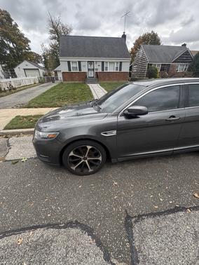 2016 Ford Taurus SEL
