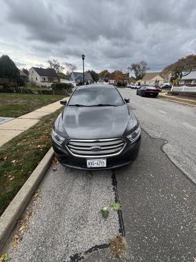 2016 Ford Taurus SEL