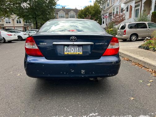 Blue 2004 Toyota Camry XLE