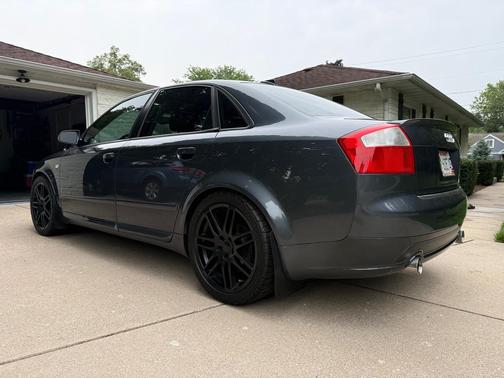 Gray 2004 Audi A4 1.8T quattro