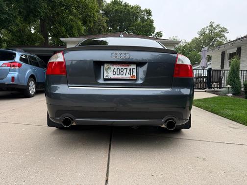 Gray 2004 Audi A4 1.8T quattro