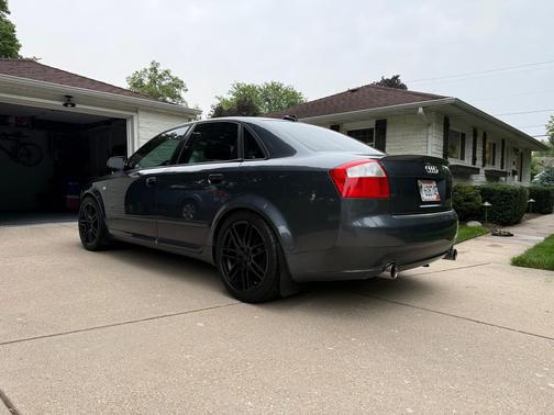 Gray 2004 Audi A4 1.8T quattro