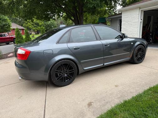 Gray 2004 Audi A4 1.8T quattro