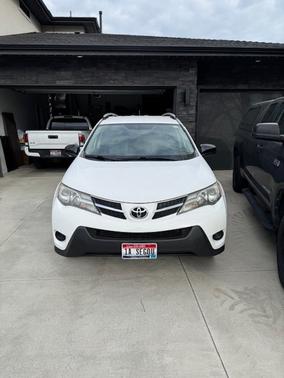 White 2013 Toyota RAV4 LE